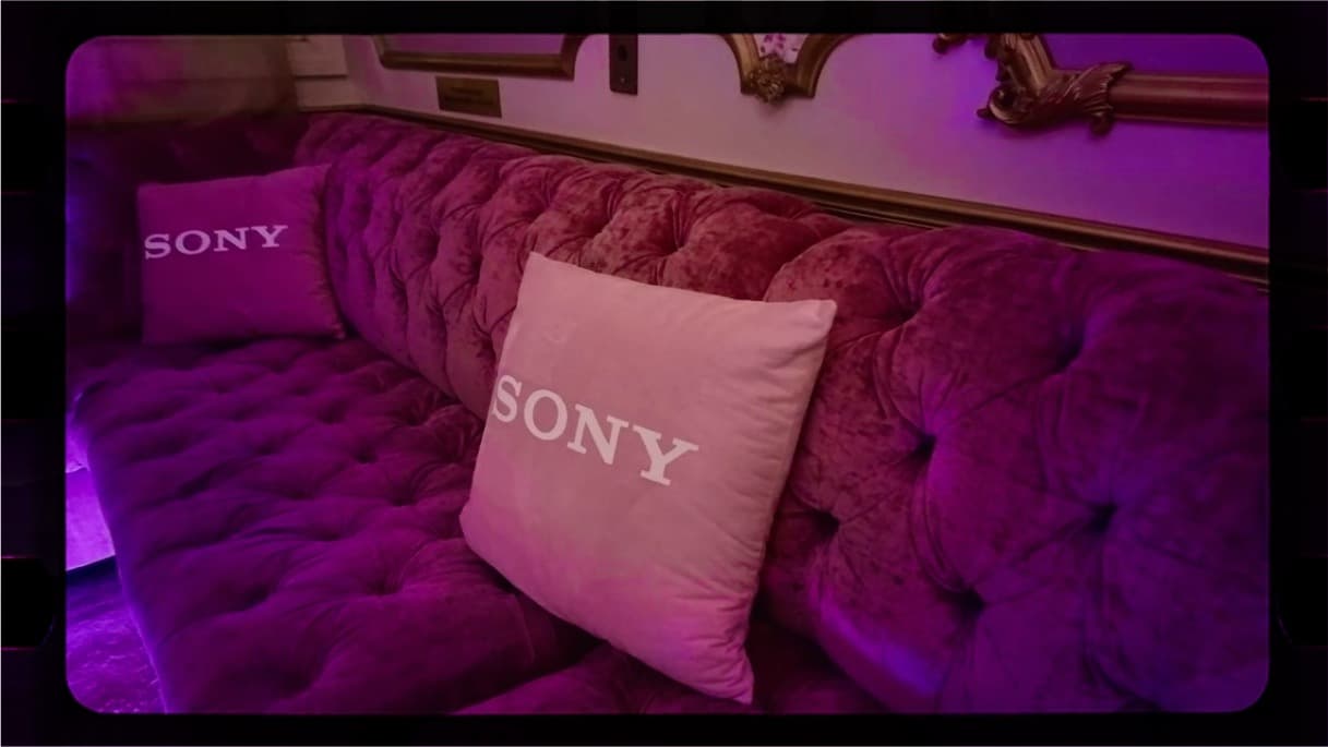 AN EVENING IN PINK WITH SONY